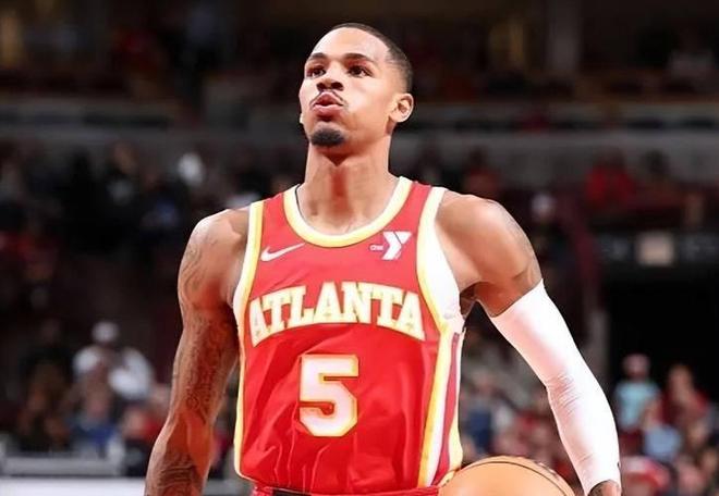 曝出消息 曝出消息