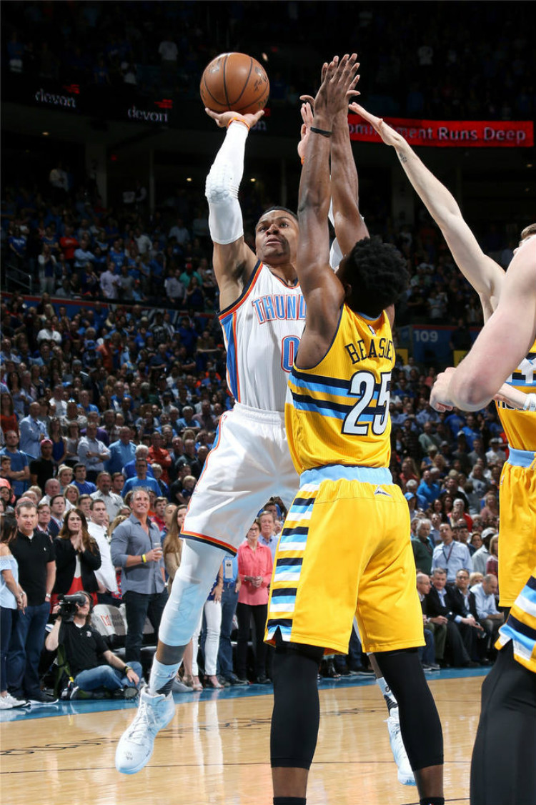 他展示了非 他展示了非