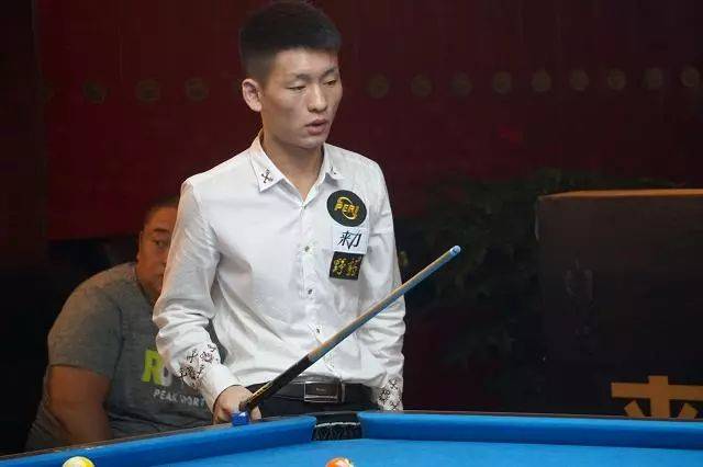 20亿美元 20亿美元